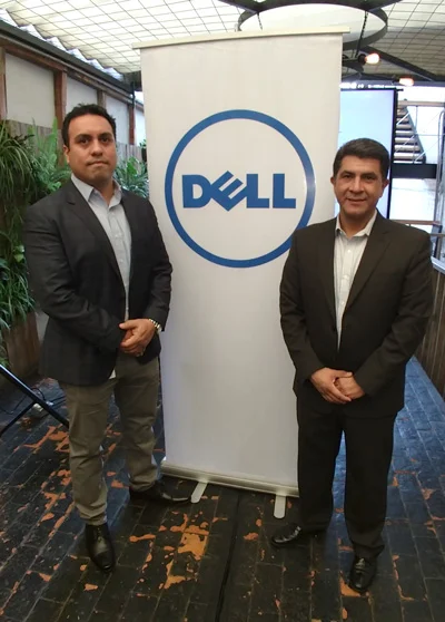 Javier Pezua, Marketing Manager de Cliente Solutions en Dell México y Humberto Gómez, Especialista de Ventas de Seguridad