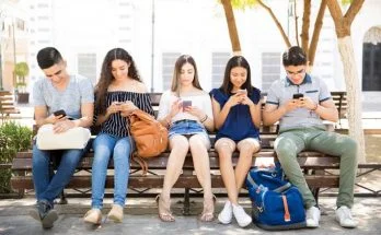 Millennials y centennials en el trabajo
