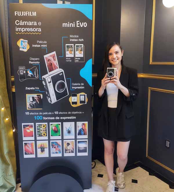 cámara instax Mini Evo 2