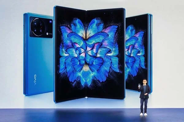 características y precio vivo X Fold