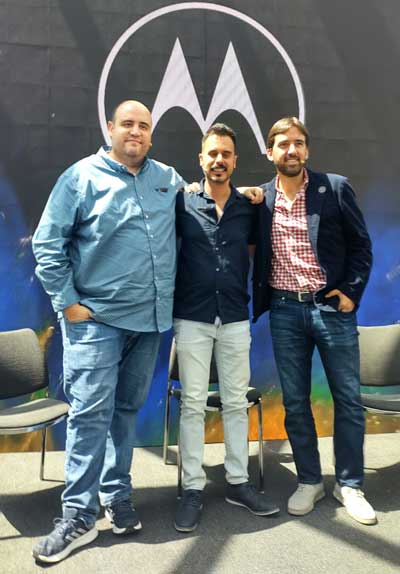 Voceros motorola razr 40 y 40 ultra