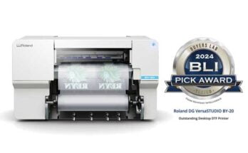 La impresora VersaSTUDIO BY-20 DTF