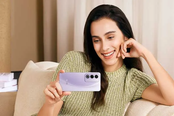 OPPO A80 5G con Inteligencia Artificial Generativa