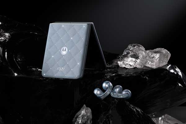 Motorola Razr 60 swarovski