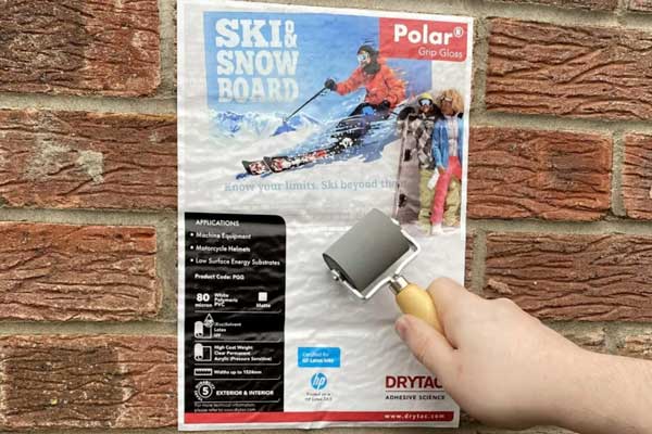 materiales autoadhesivos