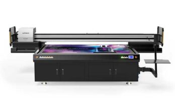 Roland DG Impresora UV cama plana