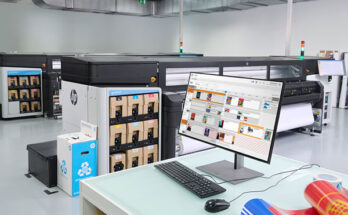 Graphics Solutions y HP Latex R530 AI Printer